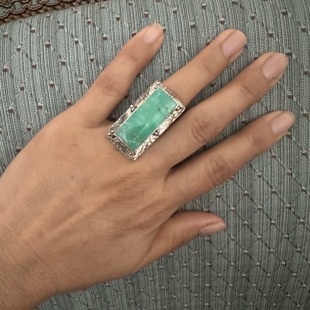 925 Silver and Turquoise Statement Ring size 8 - Picture 8 of 8